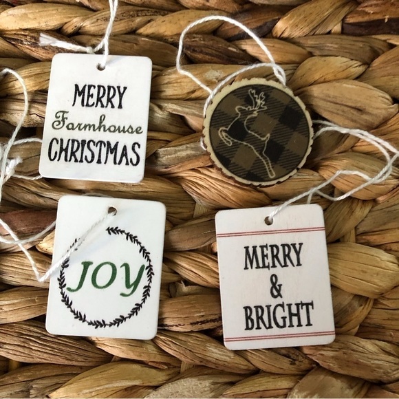 8pc mini wood farm house ornaments - Picture 3 of 4